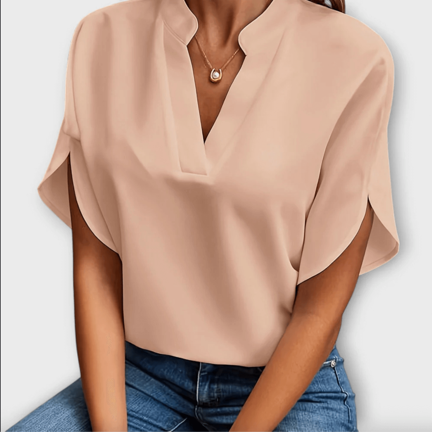 Vivi - Elegant, Lightweight Women's Blouse
